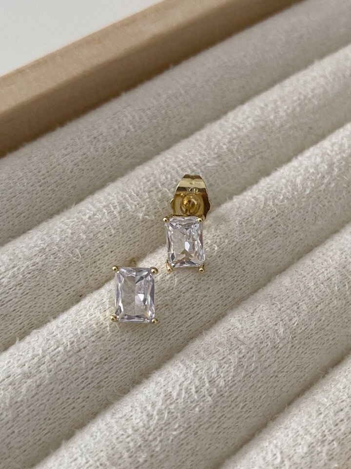 Özel Seri Kristal Baget Tektaş Minimal Küpe Gold 4mm