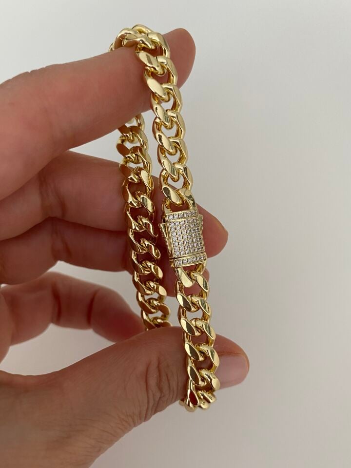 Altın Kaplama Taşlı Kilit Detaylı Spor Gurmet Bileklik (20cm boy/0,8 cm kalınlık)