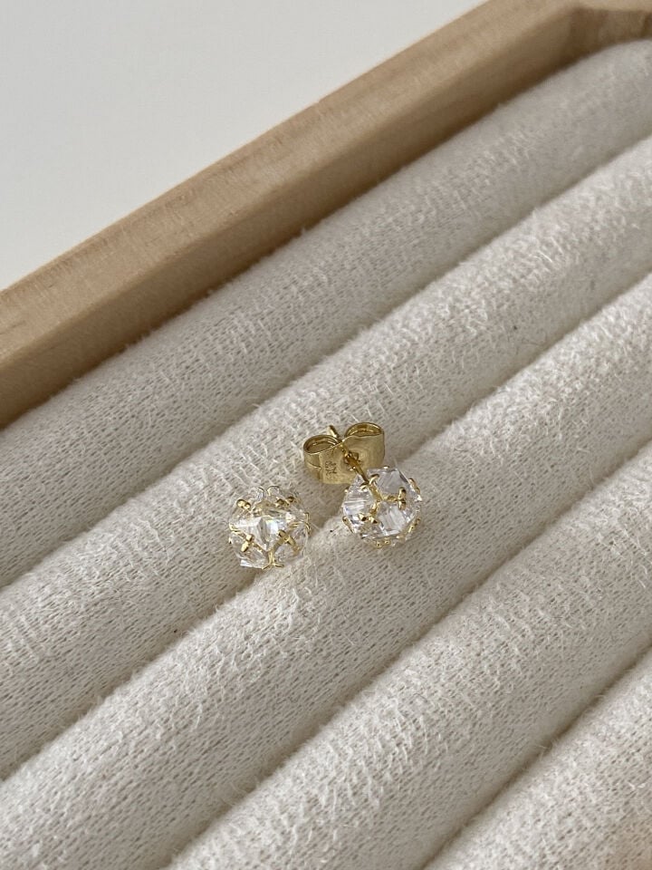 Özel Seri Kristal Taşlı Küre Model Minimal Küpe Gold