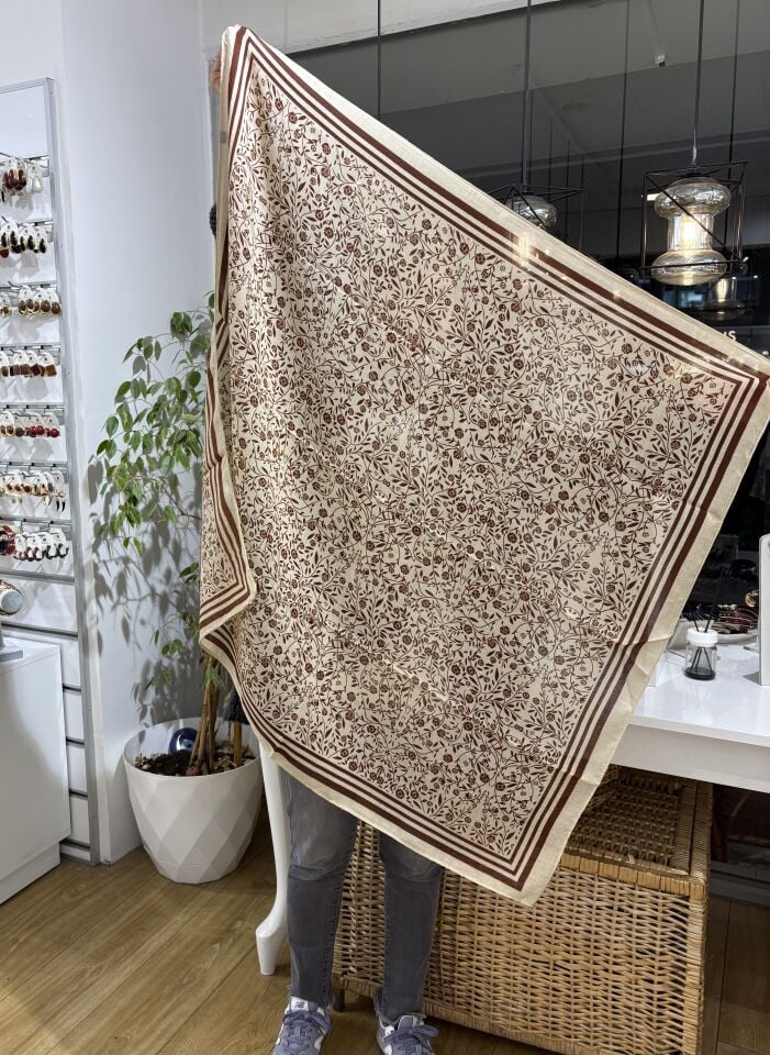 Desenli 90*90 Pamuklu Eşarp Şal