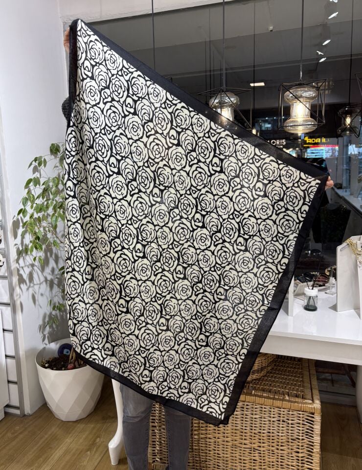 Desenli 90*90 Pamuklu Eşarp Şal