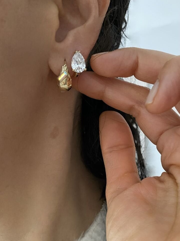 “Özel Seri” Minimal Damla Taşlı Halka Küpe