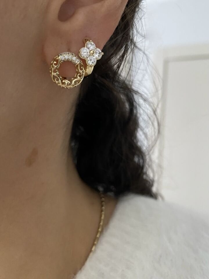 “Özel Seri” Minimal Yonca Taşlı Halka Küpe