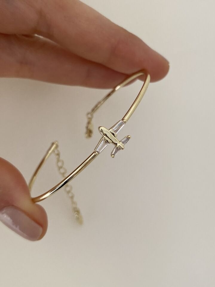 Minimal Uçak Figür İnce Kelepçe Bileklik