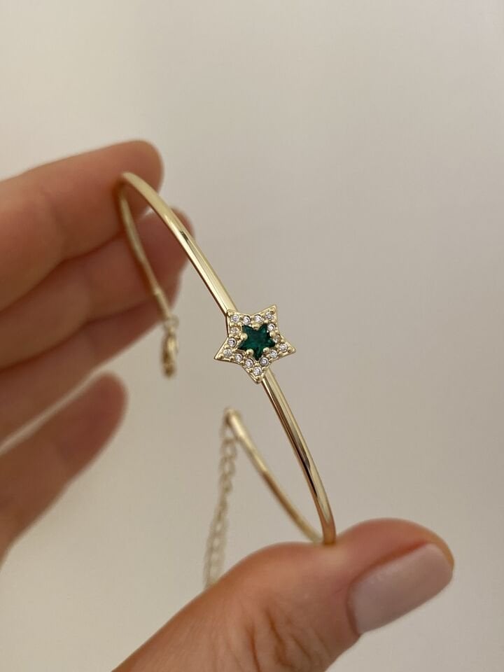 Minimal Yeşil Taşlı Yıldız Figür İnce Kelepçe Bileklik