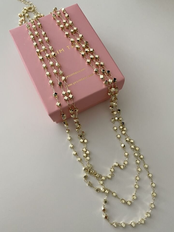 Üçlü Yansımalı Geometrik Detaylı Zincir