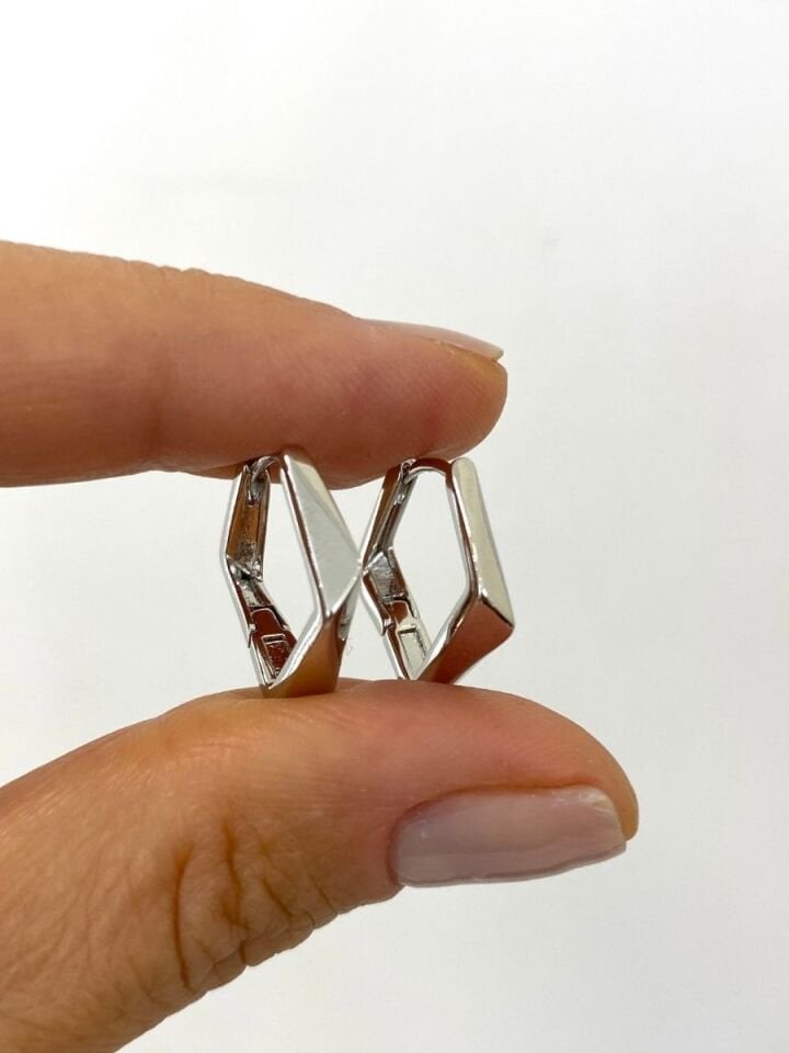 “Özel Seri” Asimetrik Model Halka Küpe Silver