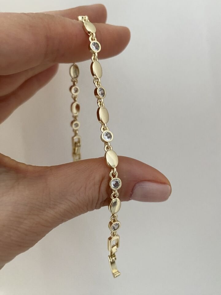 Sıralı Yuvarlak Taşlı Plaka Bileklik