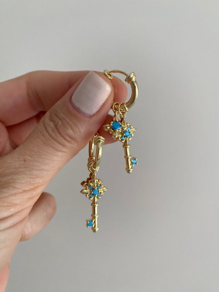 Altın Kaplama Firuzeli Kilit Charm Halka Küpe