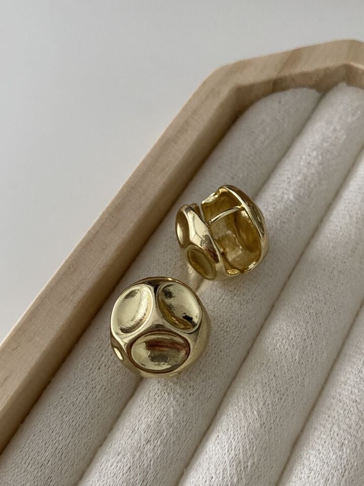 Çift Yönlü Yuvarlak Krater Halka Küpe