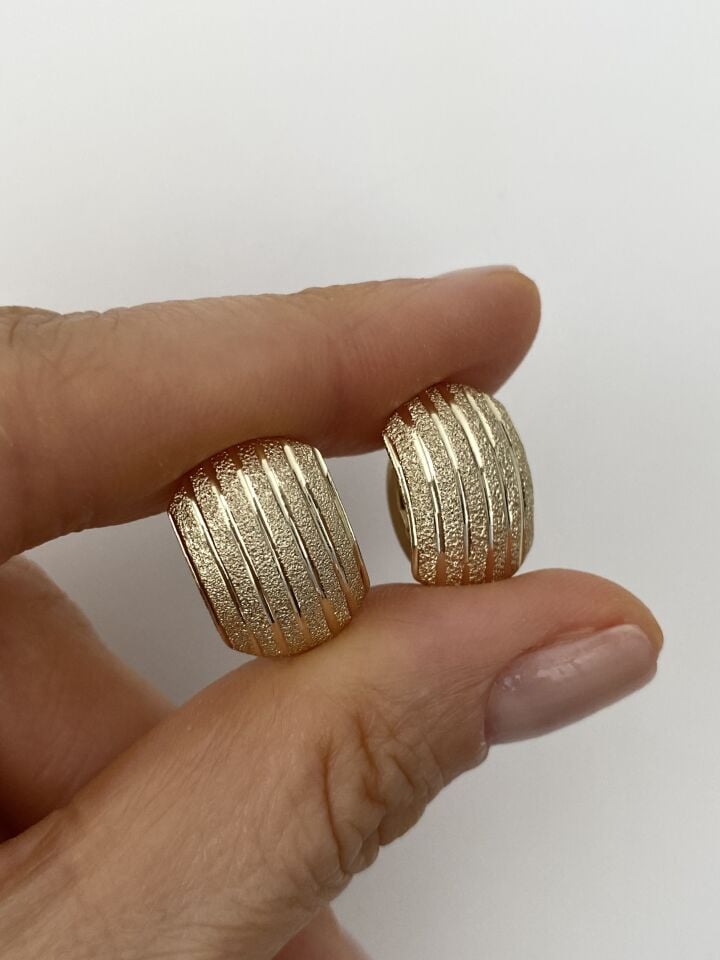 “Özel Seri” Kumlu Plaka Halka Küpe