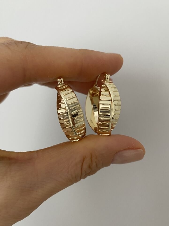 Lazer Kesim Oval Halka Küpe