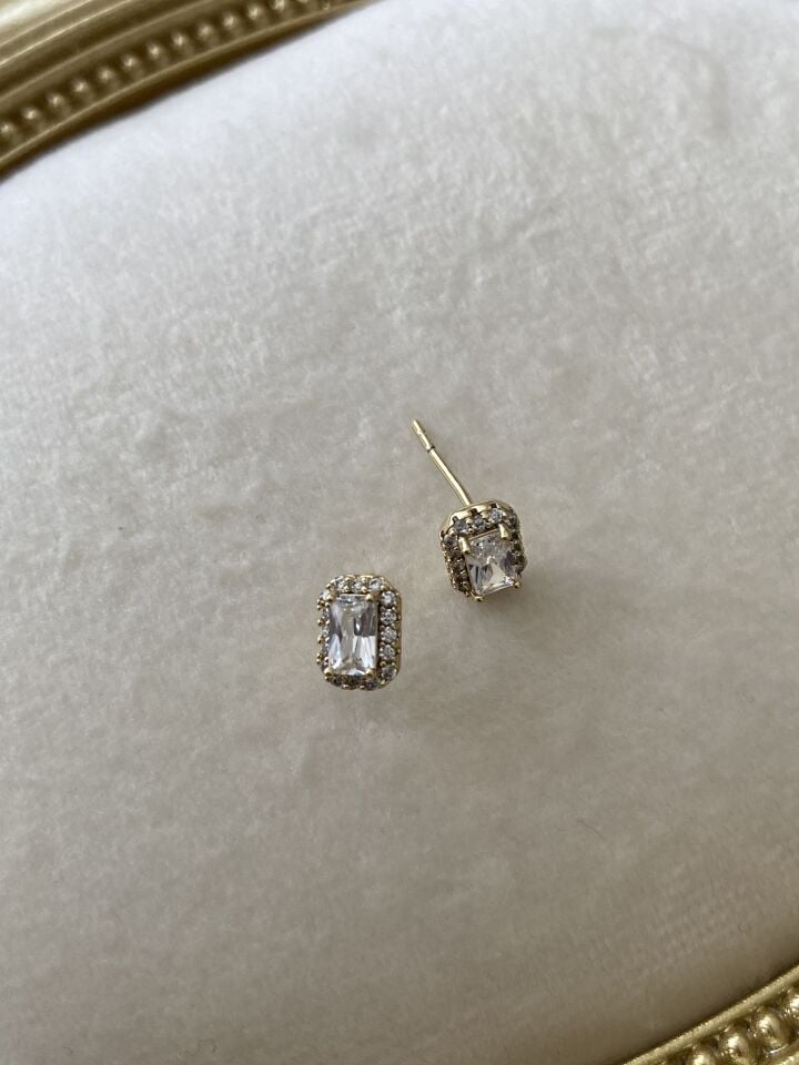 “Özel Seri” Minimal Baget Küpe Gold