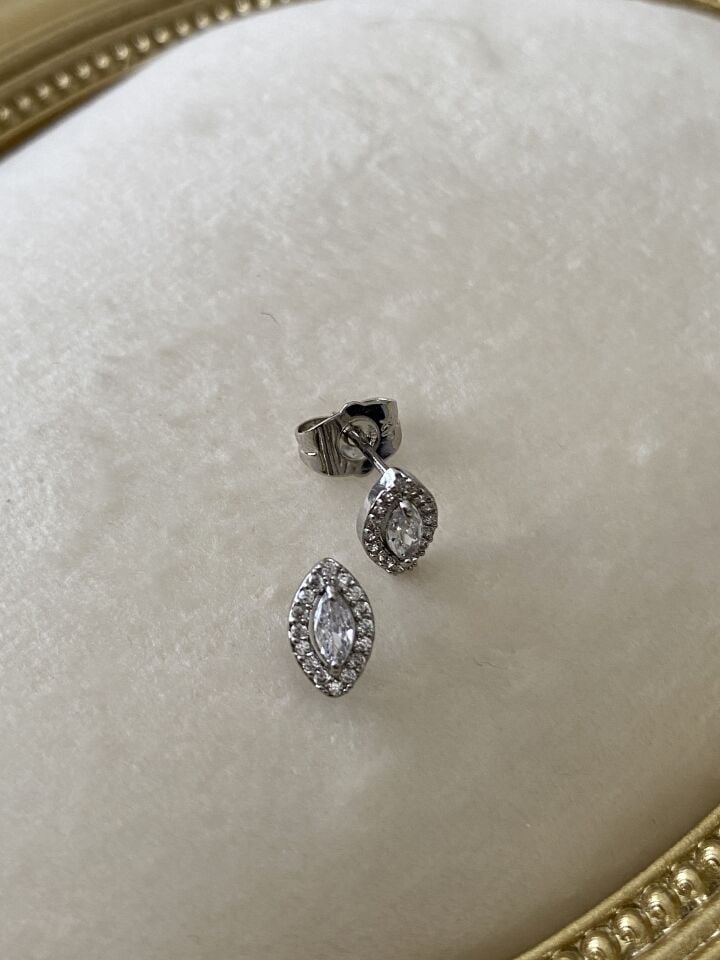 “Özel Seri” Minimal Kristal Taşlı Markiz Kesim Küpe