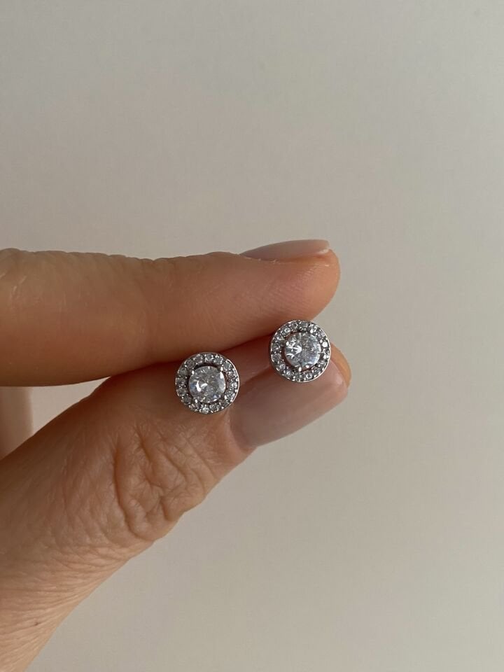 “Özel Seri” Minimal Yuvarlak Model Kristal Taş Küpe