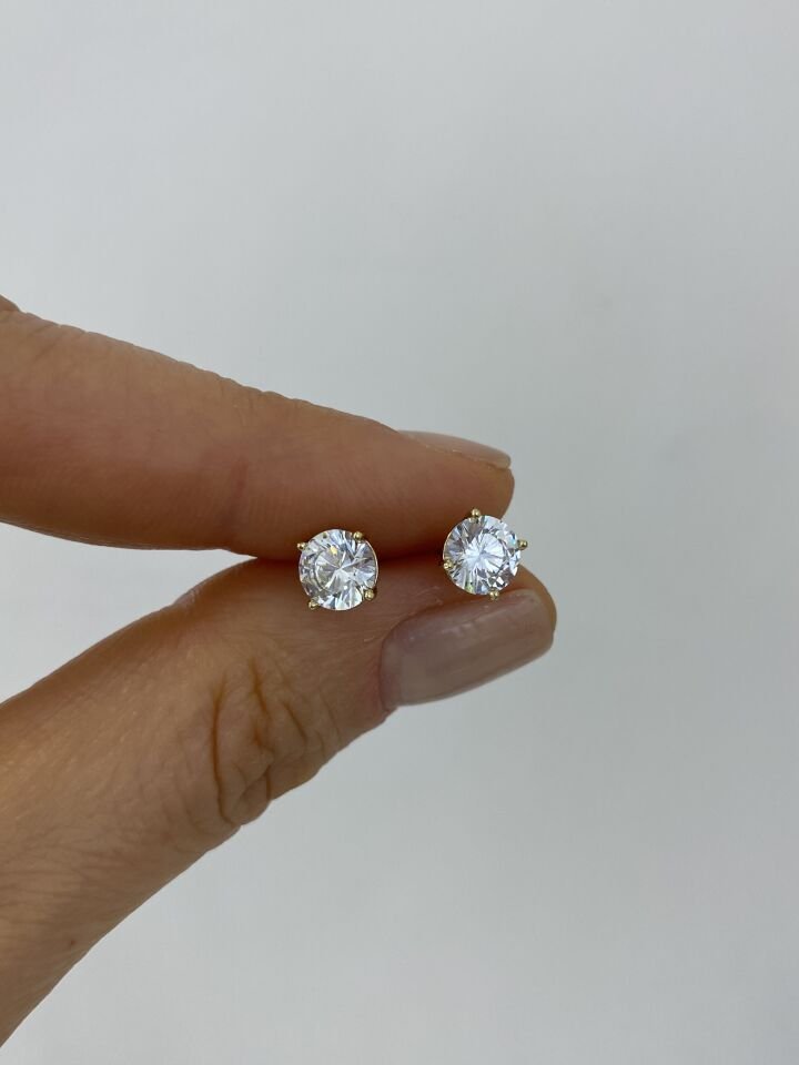 “Özel Seri” Minimal Dört Tırnaklı Tek Taş Küpe Gold  (6mm)