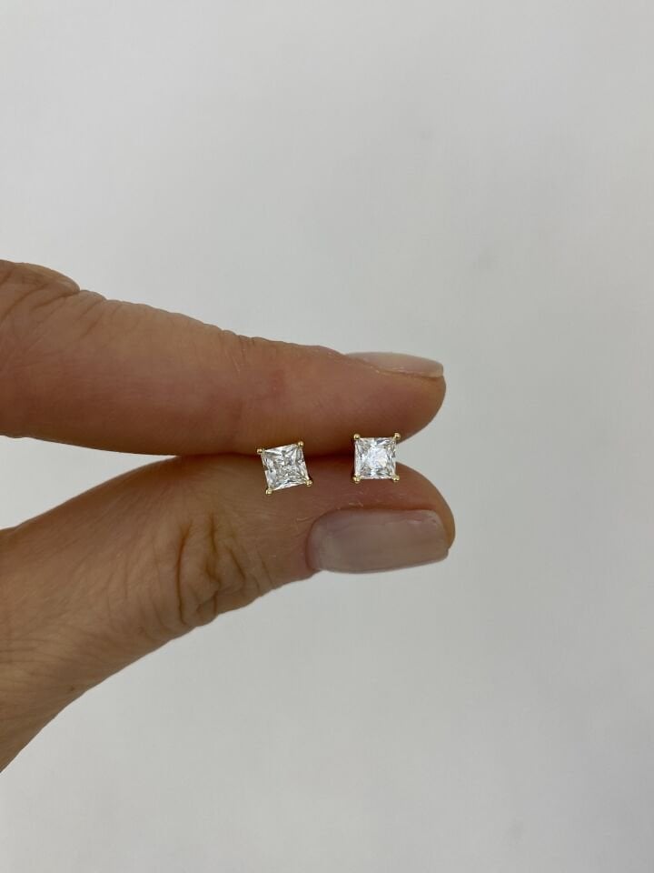 Özel Seri Minimal Kare Tek Taş Küpe Gold 5mm