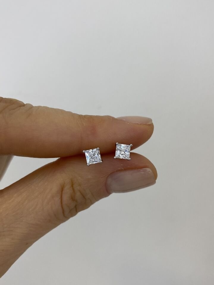 “Özel Seri” Minimal Kare Tek Taş Küpe Silver (5mm)